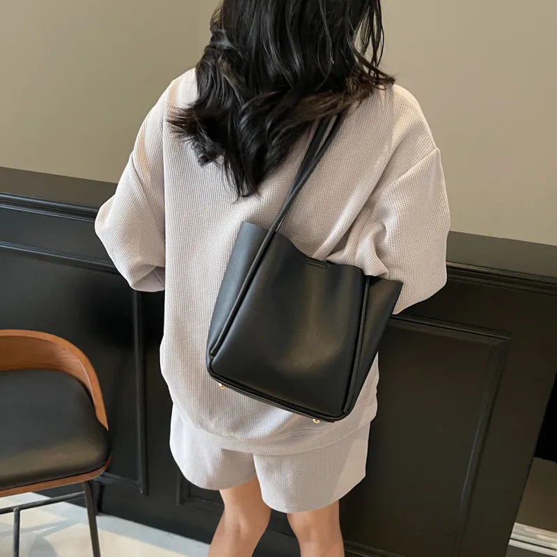 TOUTSEUL YOLO PU Shoulder Bag Women's Brown/Coffee/Black/White-16