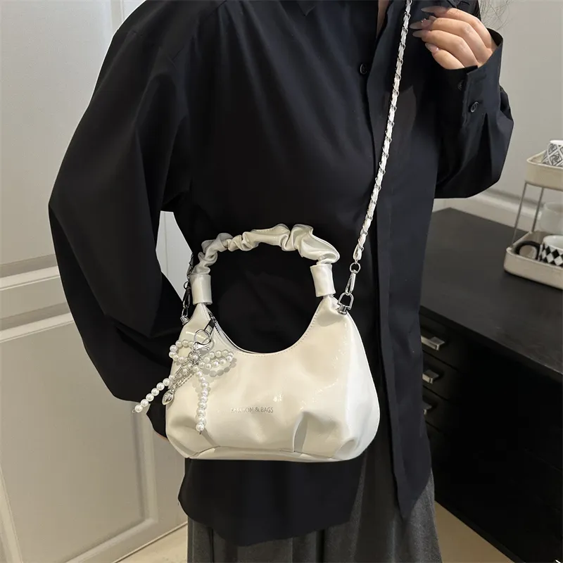 TOUTSEUL YOLO PU Handbag Women's Black/White/Silver/Red-13
