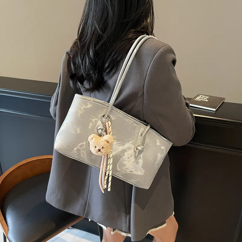 TOUTSEUL YOLO PU Shoulder Bag Women's Pink/Ecru/Silver/Black/Green-12
