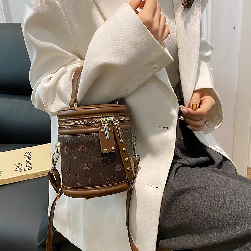 TOUTSEUL YOLO PU Bucket Bag, Crossbody Handbag Women's White/Brown-7