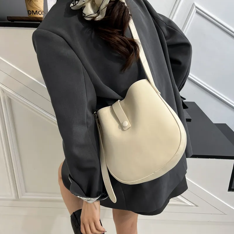 TOUTSEUL YOLO PU Shoulder Bag Women's White/Black/Light Brown/Dark Brown-2