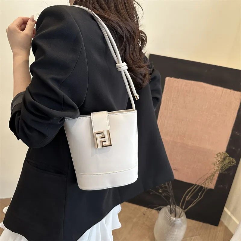TOUTSEUL YOLO PU Bucket Bag, Shoulder Bag Women's Multicolor-4