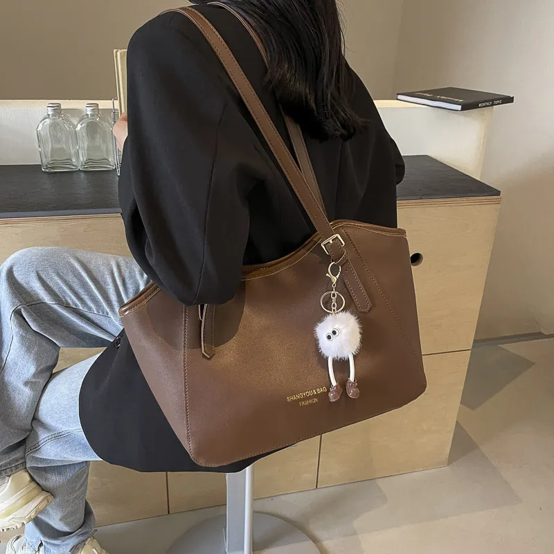 TOUTSEUL YOLO PU Shoulder Bag Women's Beige/Black/Coffee/Brown-18