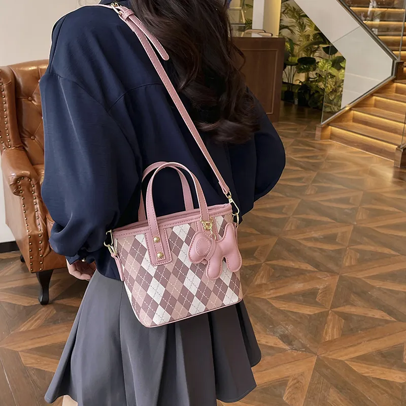 TOUTSEUL YOLO PU One Shoulder Handbag Women's White/Pink/Brown/Black-9