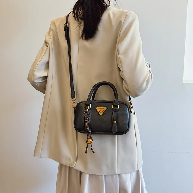 TOUTSEUL YOLO PU One Shoulder Handbag Women's Ecru/Black/Khaki/Brown-11