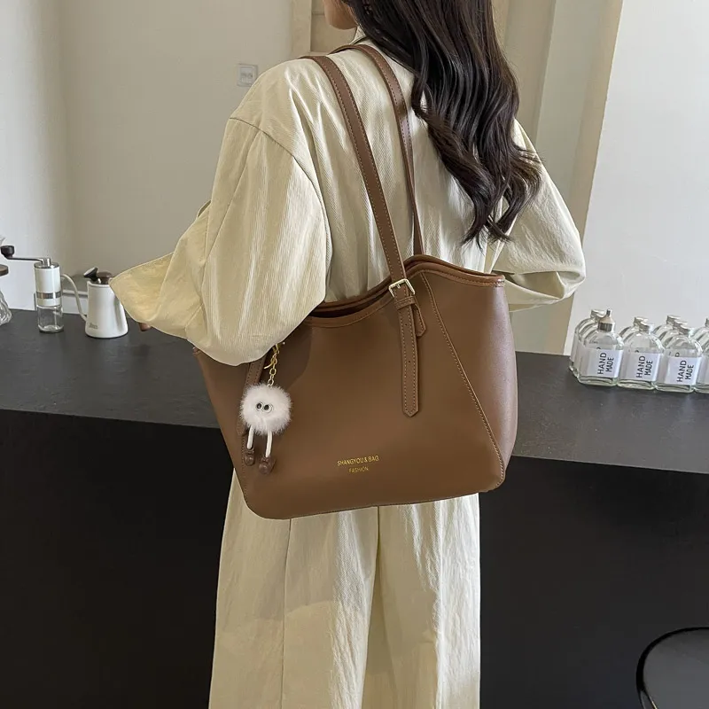 TOUTSEUL YOLO PU Shoulder Bag Women's Beige/Black/Coffee/Brown-21