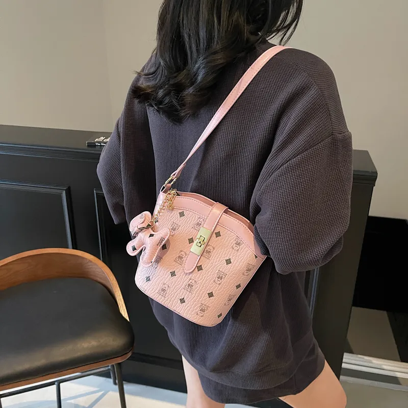 TOUTSEUL YOLO PU Shoulder Bag Women's White & Brown/White & Black/Black & Pink/Brown-16