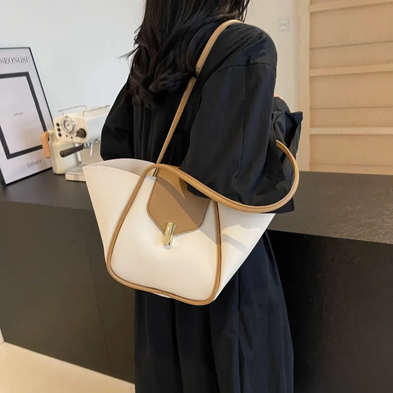 TOUTSEUL YOLO PU Shoulder Bag Women's Ecru/Black/Khaki/Coffee/Brown-2
