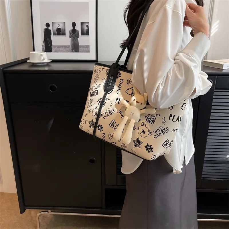 TOUTSEUL YOLO PU Tote Bag, Shoulder Bag Regular Women's Black/Blue/Pink/Brown-5
