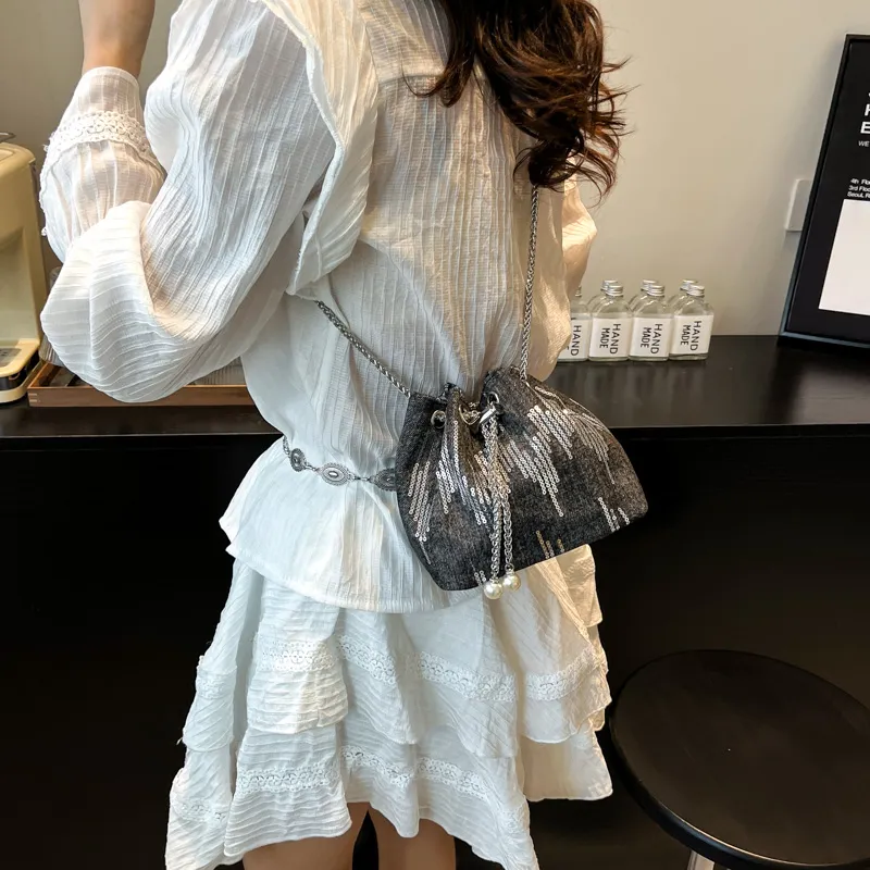 TOUTSEUL YOLO Denim Bucket Bag, Shoulder Bag Women's Black/Light Blue/Dark Blue-3