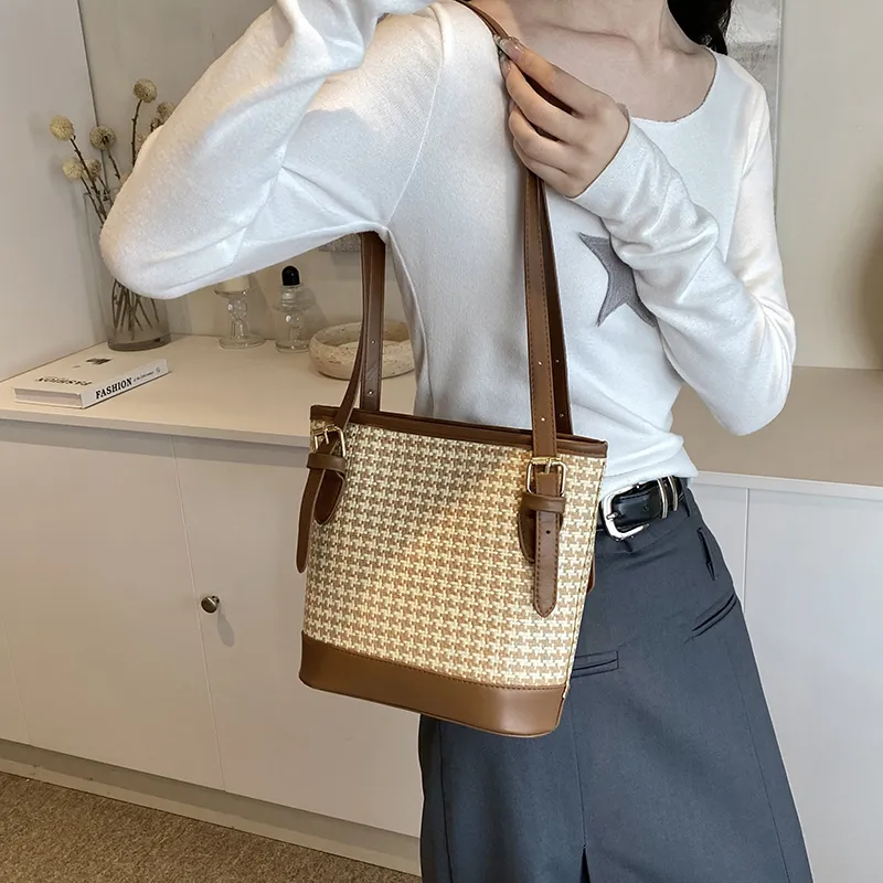 TOUTSEUL YOLO Straw Woven Shoulder Bag Women's Multicolor-23