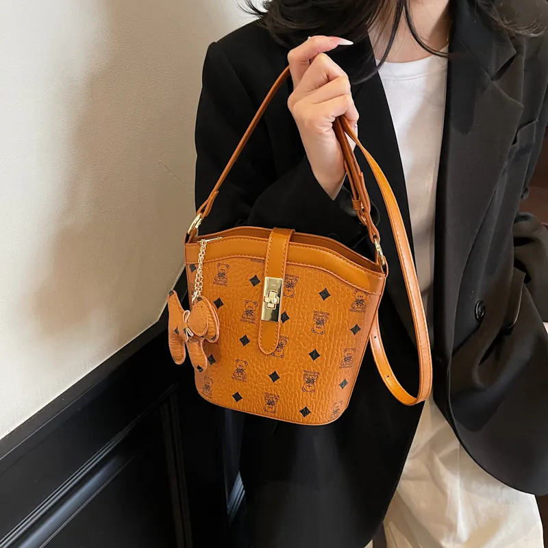 TOUTSEUL YOLO PU Shoulder Bag Women's White & Brown/White & Black/Black & Pink/Brown-24