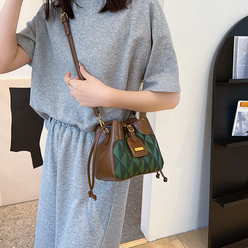 TOUTSEUL YOLO PU Shoulder Bag Women's Coffee/Green-8