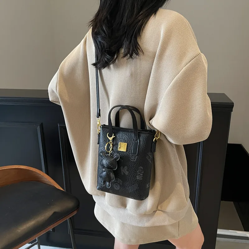 TOUTSEUL YOLO PU One Shoulder Handbag Regular Women's White/Black/Pink/Brown-6
