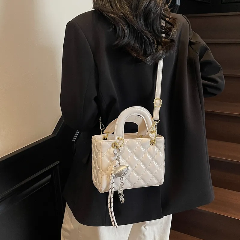 TOUTSEUL YOLO Pu One Shoulder Handbag Unisex Multicolor-2