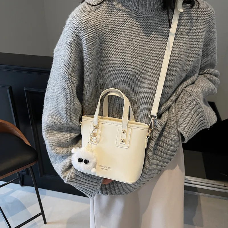 TOUTSEUL YOLO Pu Crossbody One Shoulder Handbag Women's Ecru/Black/Pink/Coffee-3