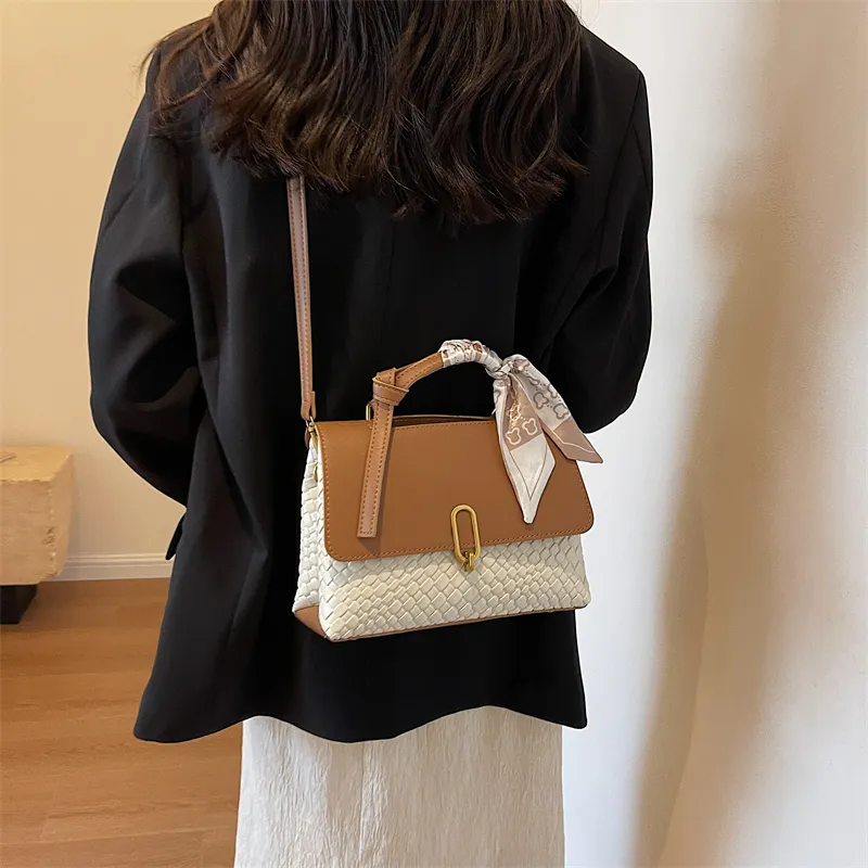TOUTSEUL YOLO PU One Shoulder Handbag Regular Women's Black/Coffee & Brown & White/Coffee & Green-11
