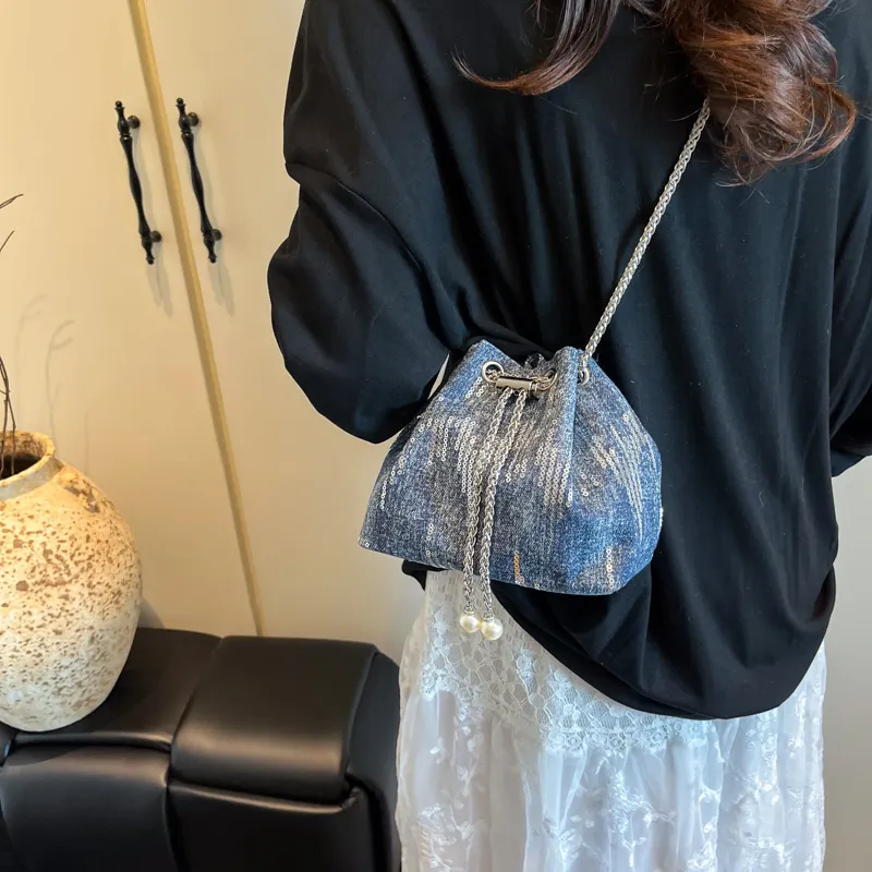 TOUTSEUL YOLO Denim Bucket Bag, Shoulder Bag Women's Black/Light Blue/Dark Blue-9