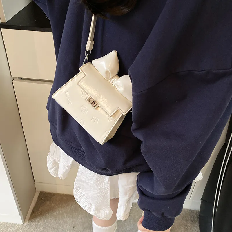 TOUTSEUL YOLO PU Shoulder Bag Women's White/Silver/Black/Pink/Blue-5