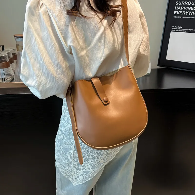 TOUTSEUL YOLO PU Shoulder Bag Women's White/Black/Light Brown/Dark Brown-13