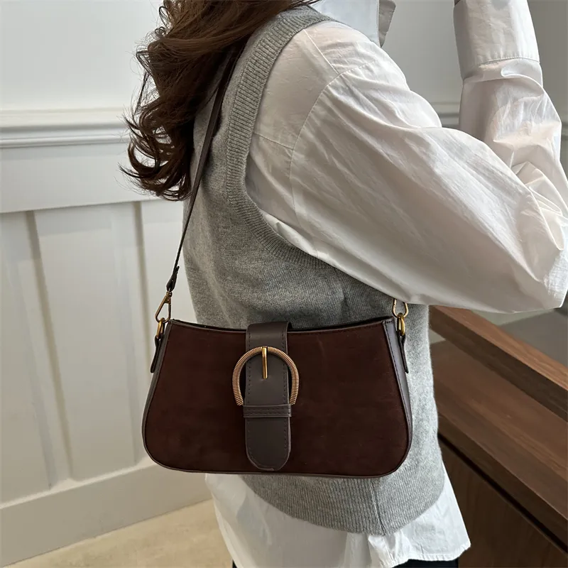 TOUTSEUL YOLO Suede Shoulder Bag Regular Women's Black/Red/Khaki/Coffee-20