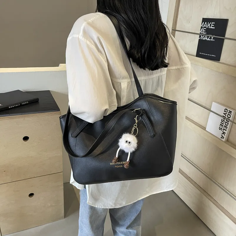 TOUTSEUL YOLO PU Shoulder Bag Women's Beige/Black/Coffee/Brown-11