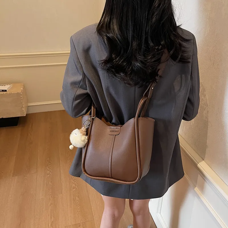 TOUTSEUL YOLO PU Shoulder Bag Women's Black/Khaki/Ecru/Coffee-23