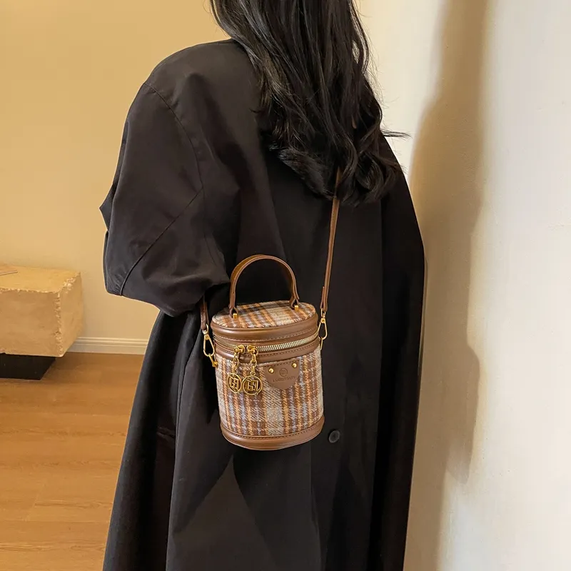 TOUTSEUL YOLO Woolen Bucket Bag Handbag Women's Brown Plaid/Gray Plaid-2