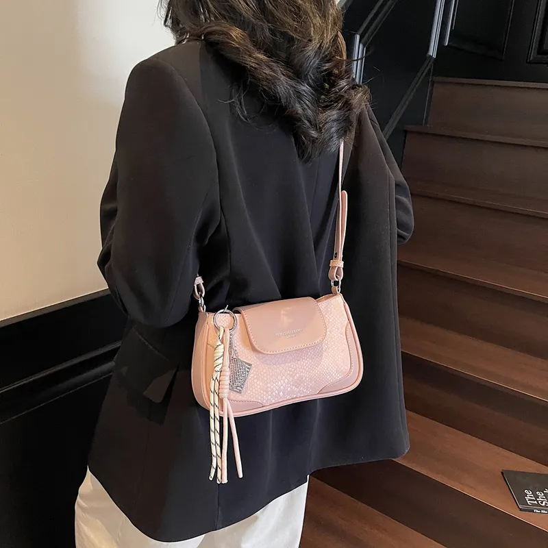 TOUTSEUL YOLO PU Shoulder Bag Regular Women's Ecru/Silver/Black/Pink-17
