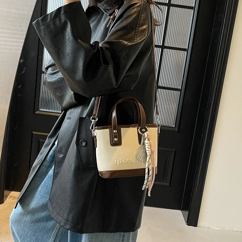 TOUTSEUL YOLO PU One Shoulder Handbag Women's Ecru/Black/Pink/Coffee-4