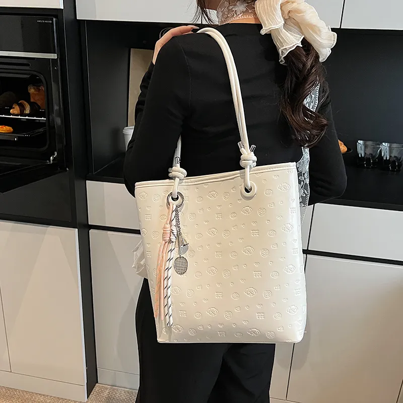 TOUTSEUL YOLO PU Shoulder Bag Women's White/Black/Blue/Pink-5