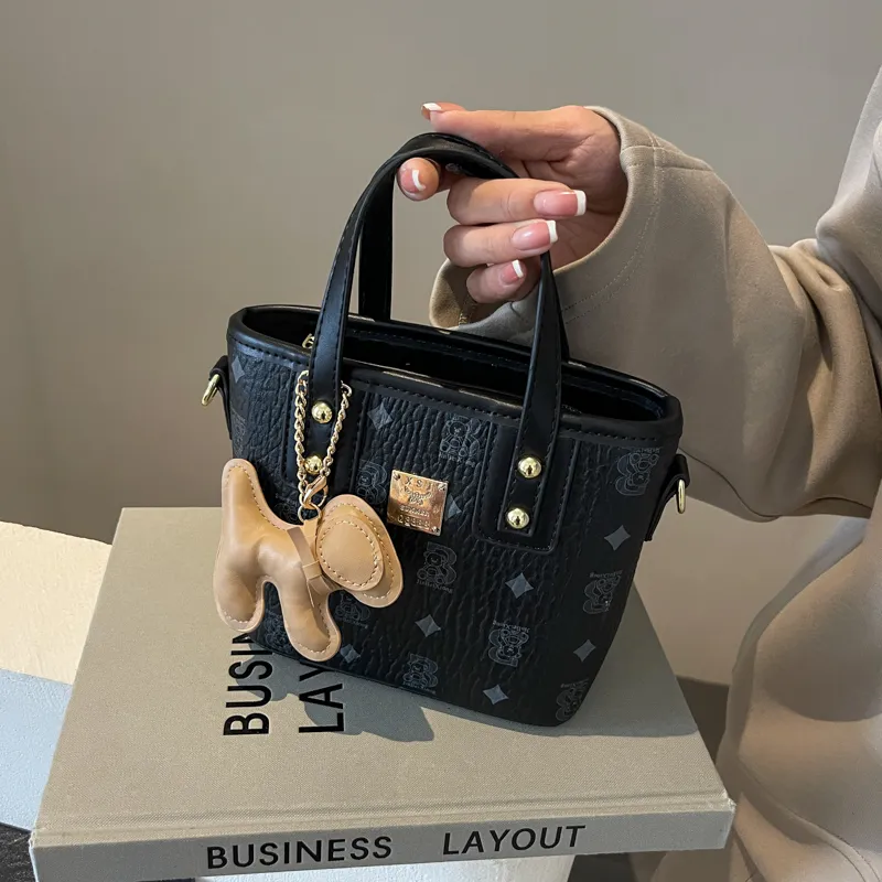 TOUTSEUL YOLO PU One Shoulder Handbag Women's Ecru/Black/Dark Brown/Pink-2