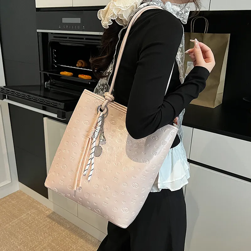 TOUTSEUL YOLO PU Shoulder Bag Women's White/Black/Blue/Pink-23