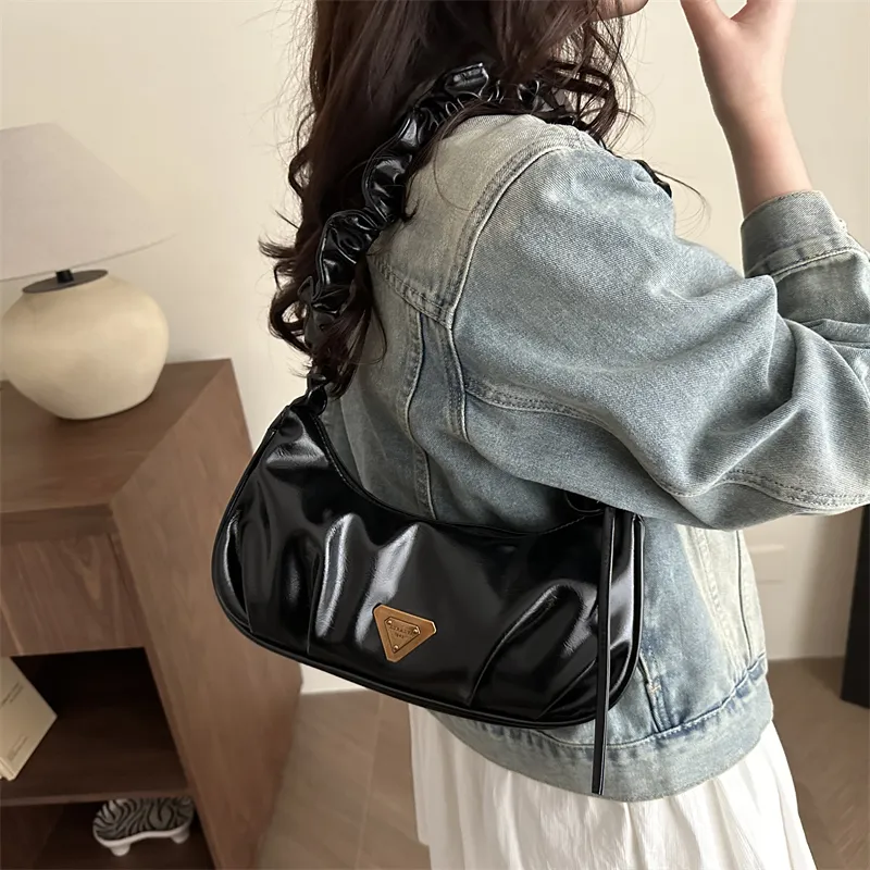 TOUTSEUL YOLO Special Fabric Shoulder Bag Women's Multicolor-17