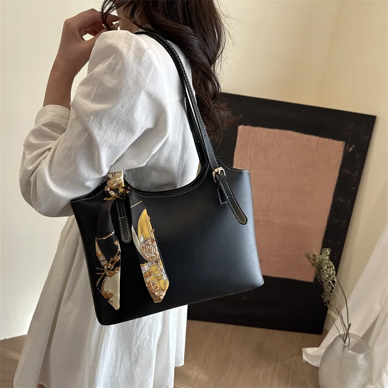TOUTSEUL YOLO PU Shoulder Bag Women's Multicolor-1