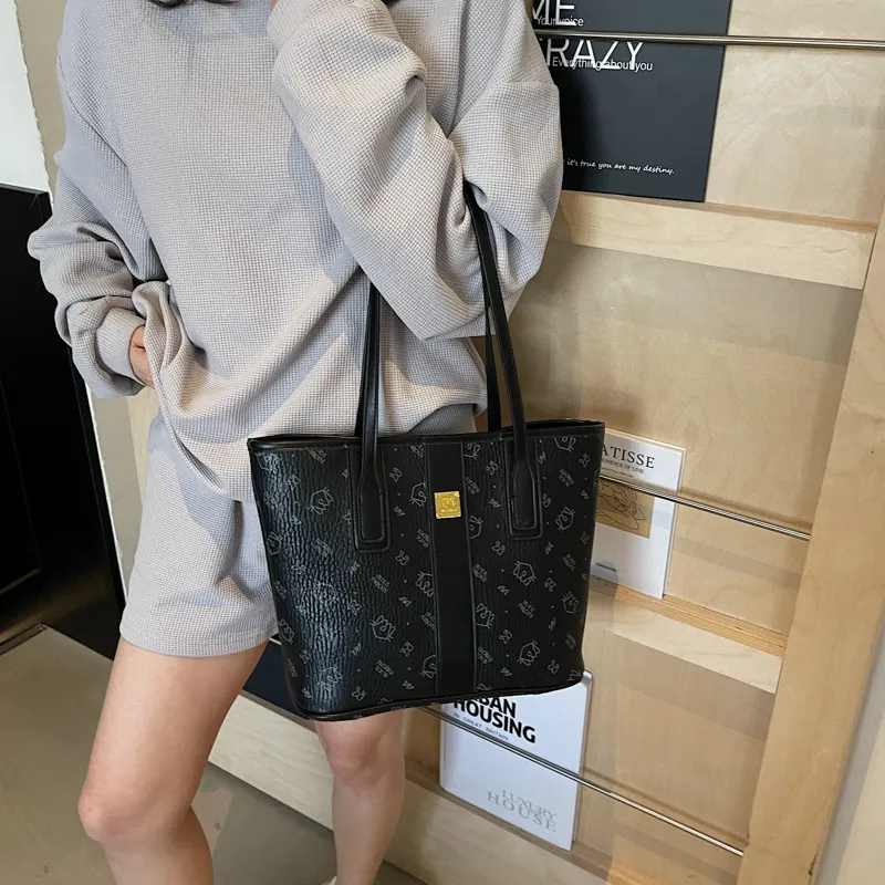 TOUTSEUL YOLO PU Handbag Regular Unisex Brown/Pink/Black/Khaki-14