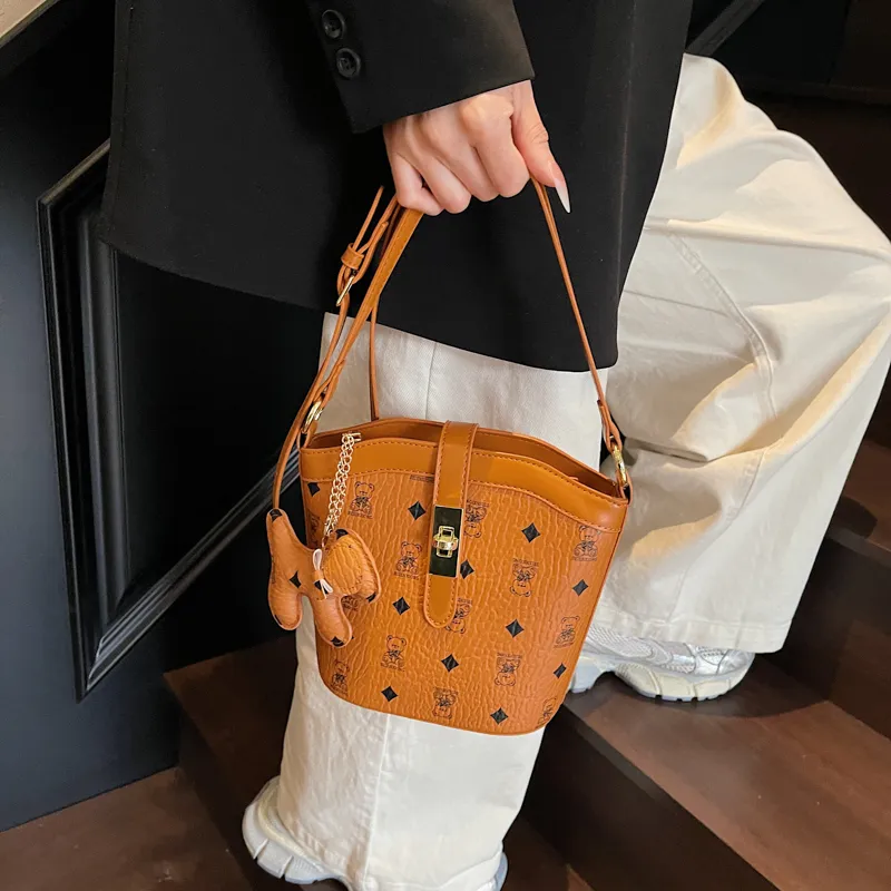 TOUTSEUL YOLO PU Shoulder Bag Women's White & Brown/White & Black/Black & Pink/Brown-22