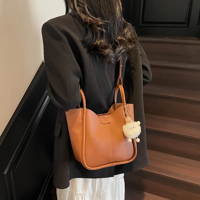 TOUTSEUL YOLO PU Shoulder Bag Women's Black/Khaki/Ecru/Coffee-10