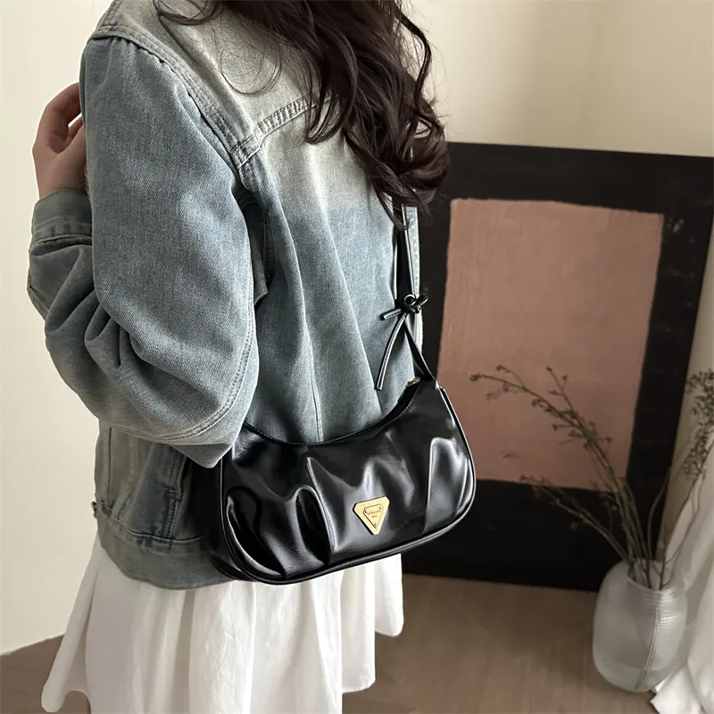 TOUTSEUL YOLO Special Fabric Shoulder Bag Women's Multicolor-15