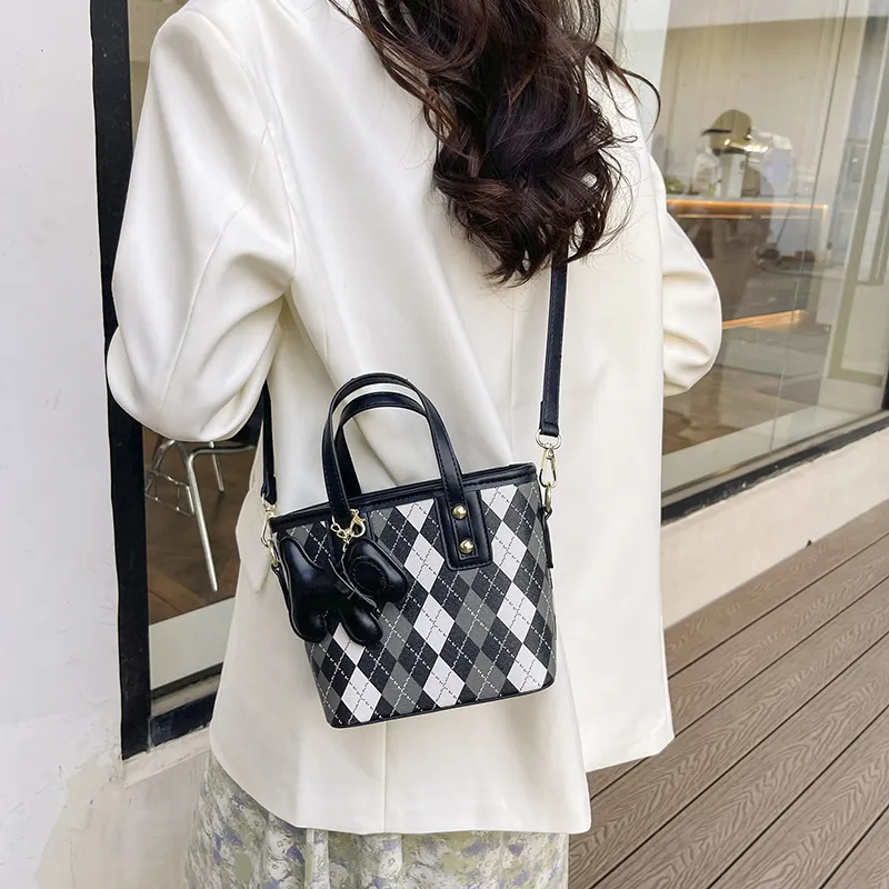 TOUTSEUL YOLO PU One Shoulder Handbag Women's White/Pink/Brown/Black-19