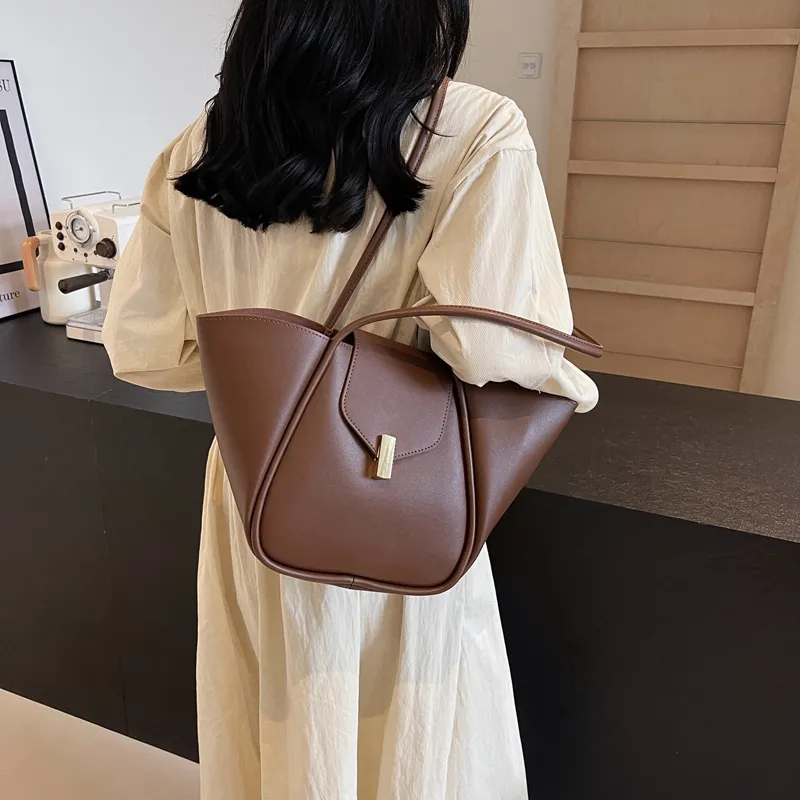 TOUTSEUL YOLO PU Shoulder Bag Women's Ecru/Black/Khaki/Coffee/Brown-19