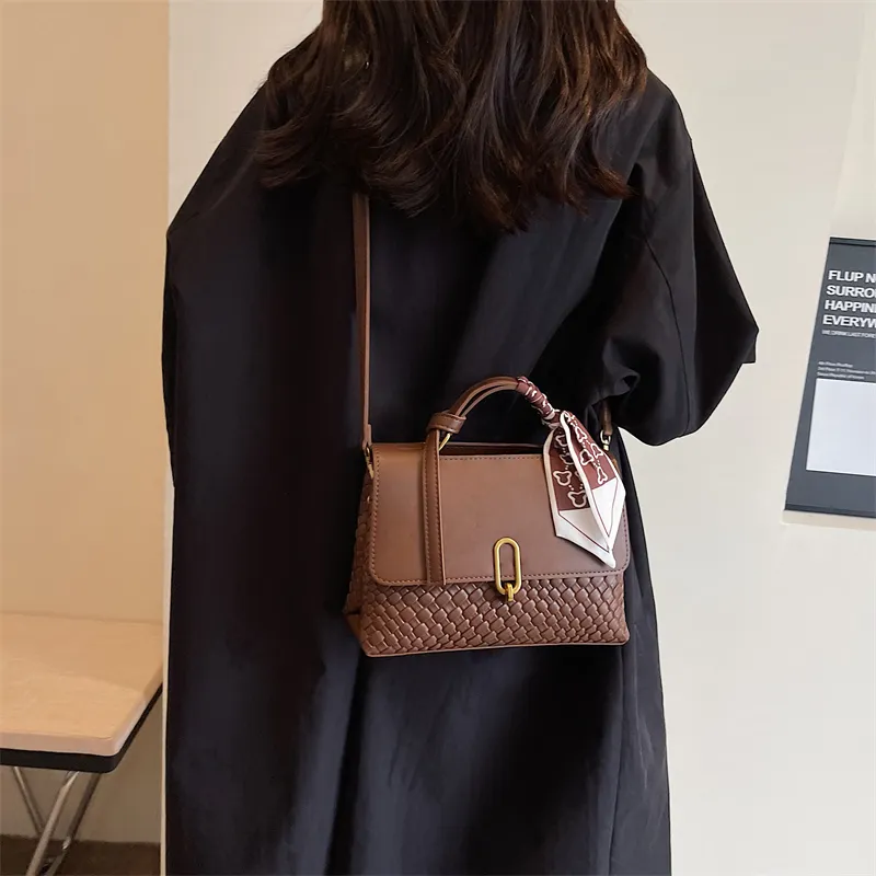 TOUTSEUL YOLO PU One Shoulder Handbag Regular Women's Black/Coffee & Brown & White/Coffee & Green-22