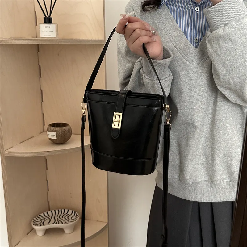 TOUTSEUL YOLO PU One Shoulder Handbag Women's Multicolor-7
