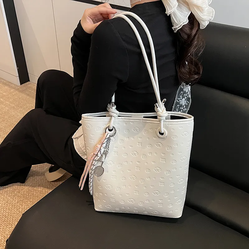 TOUTSEUL YOLO PU Shoulder Bag Women's White/Black/Blue/Pink-3