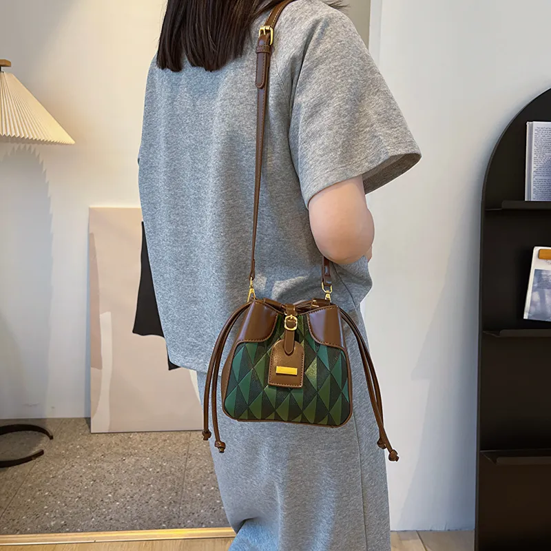 TOUTSEUL YOLO PU Shoulder Bag Women's Coffee/Green-9