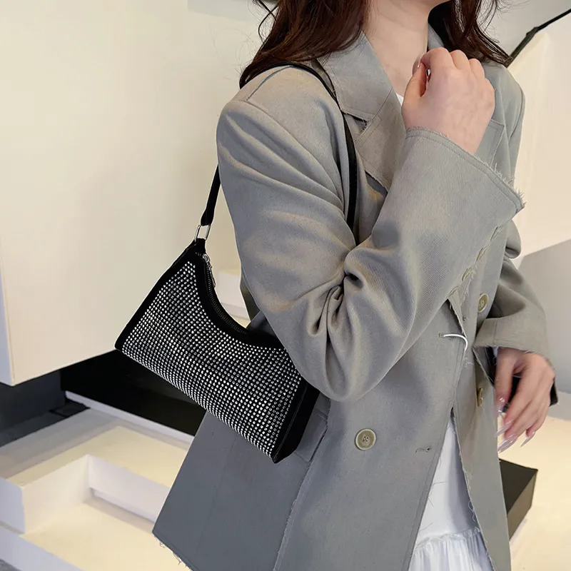TOUTSEUL YOLO Suede Shoulder Bag Regular Women's Ecru/Black/Rose Red-12