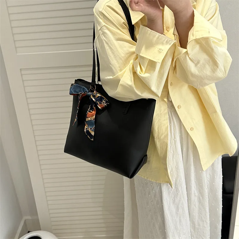 TOUTSEUL YOLO Pu Tote Bag, Shoulder Bag Regular Women's Black/Light Brown/Dark Brown-3