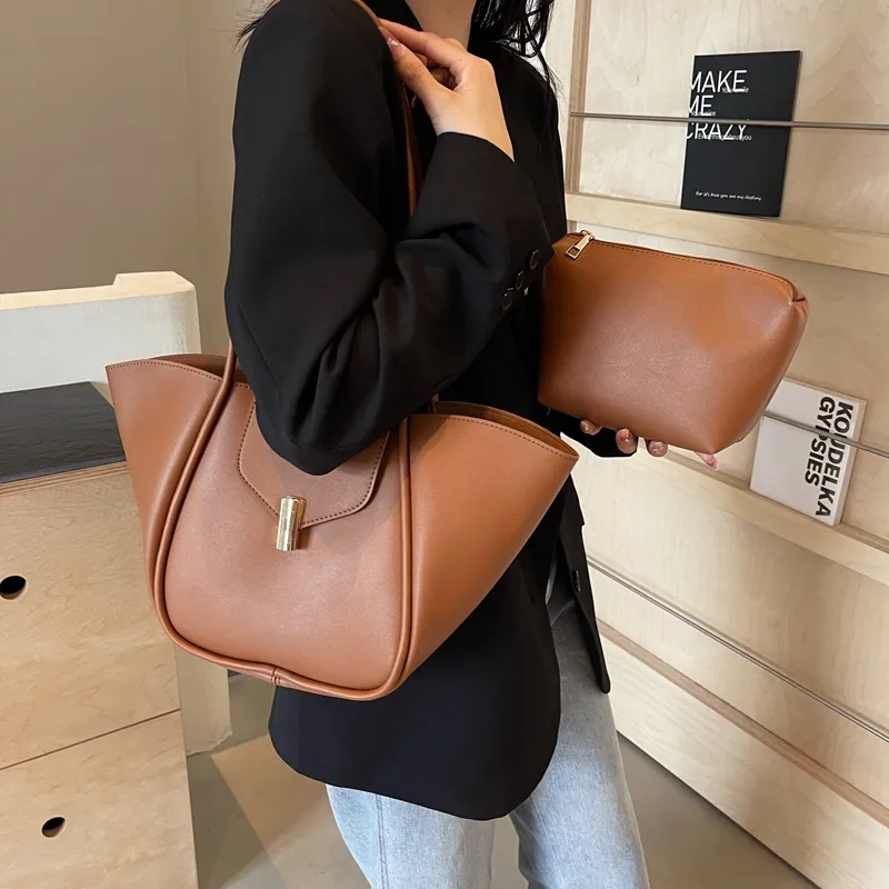 TOUTSEUL YOLO PU Shoulder Bag Women's Ecru/Black/Khaki/Coffee/Brown-23