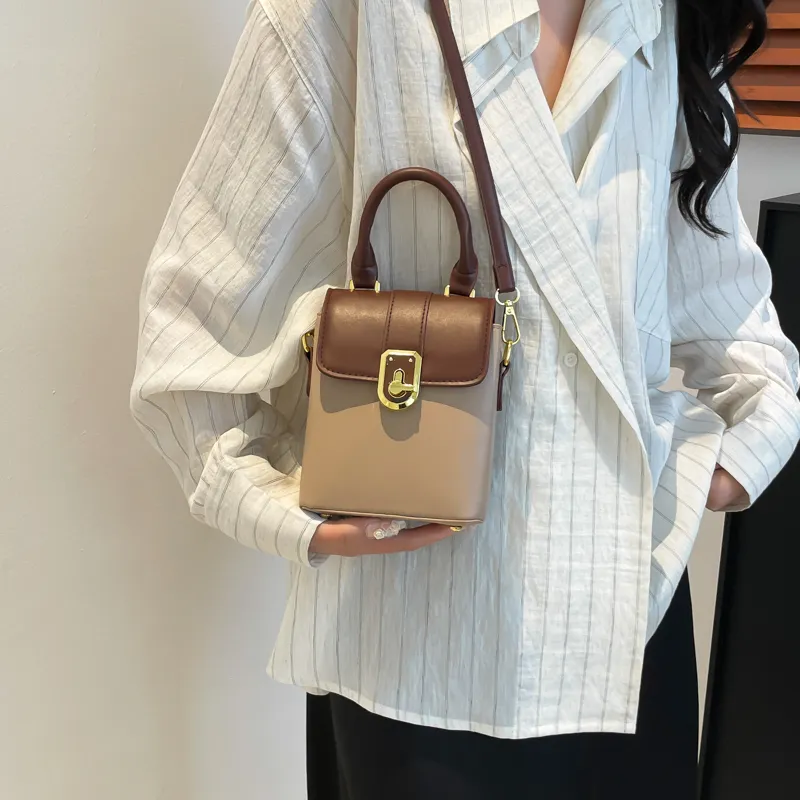 TOUTSEUL YOLO PU One Shoulder Handbag Regular Women's White/Black/Khaki-11
