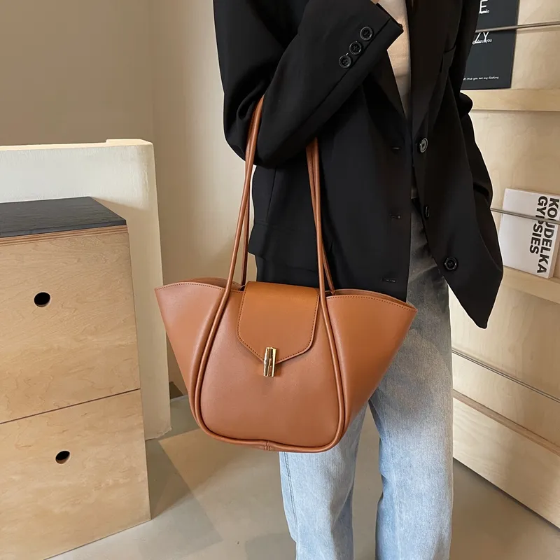 TOUTSEUL YOLO PU Shoulder Bag Women's Ecru/Black/Khaki/Coffee/Brown-24